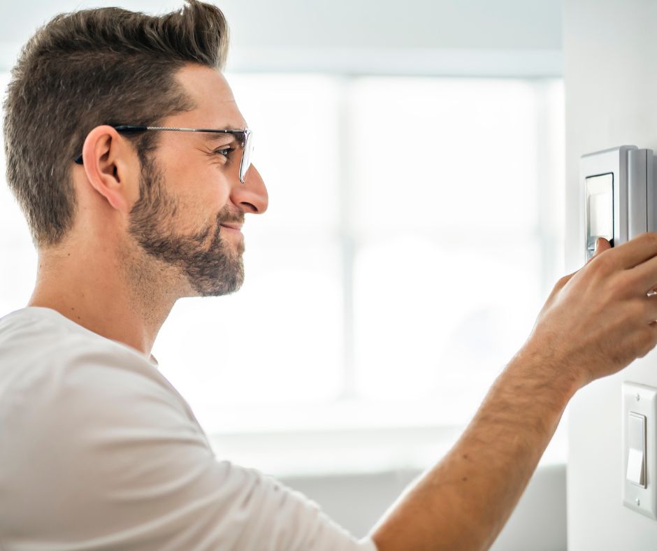 Adjusting the home air conditioning
