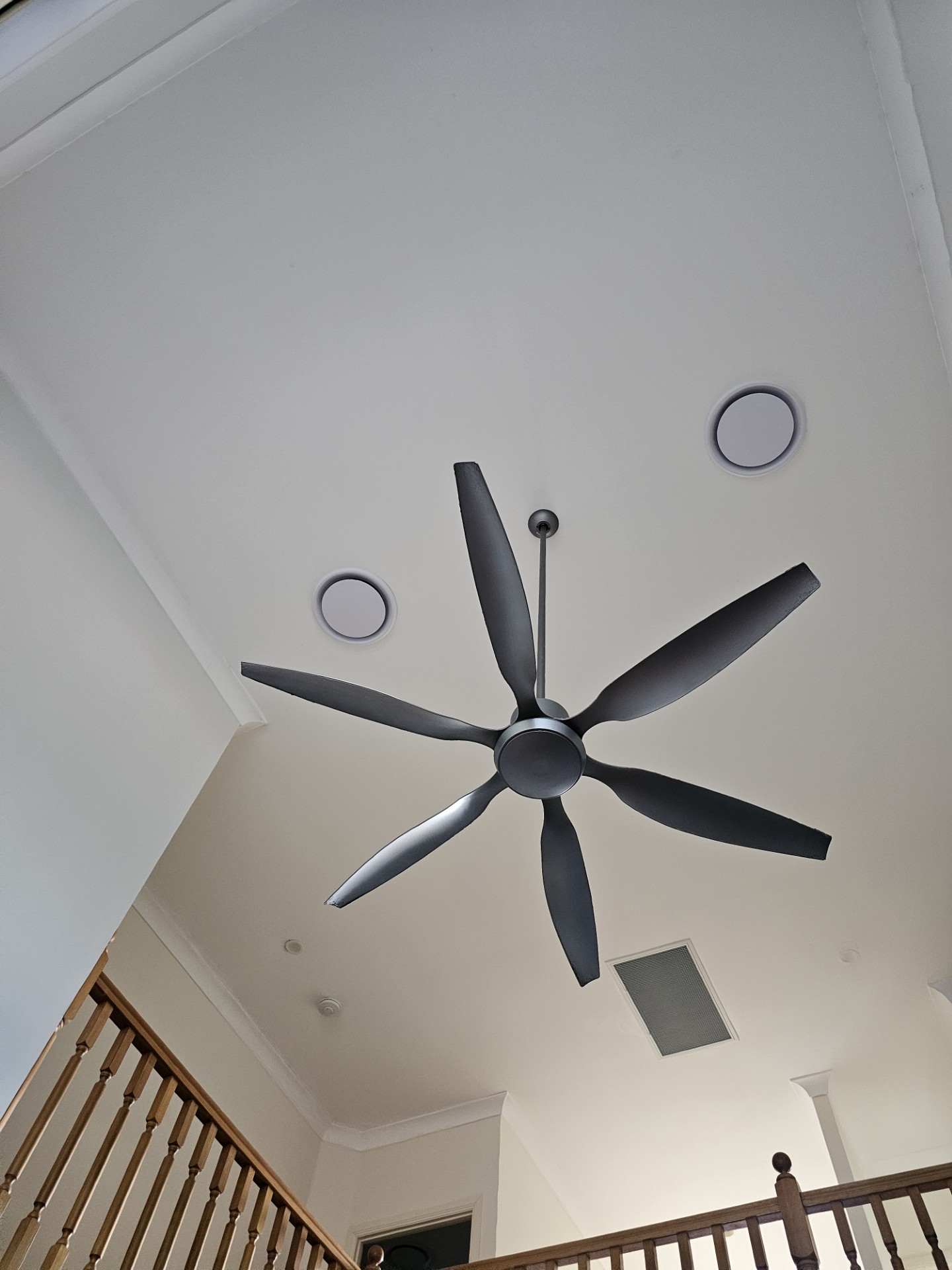 Ceiling fan and air conditioning vent in a Brisbane home
